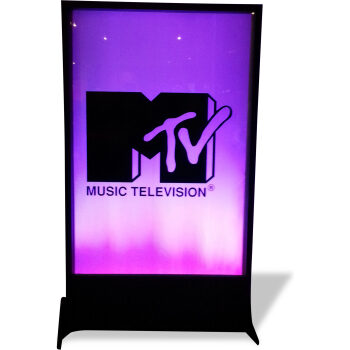 MTV Silhouette Panel